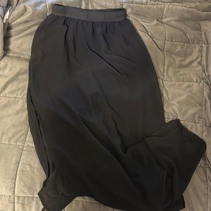 Black midi skirt perfect for the beach